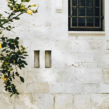 White Stone Antonelli